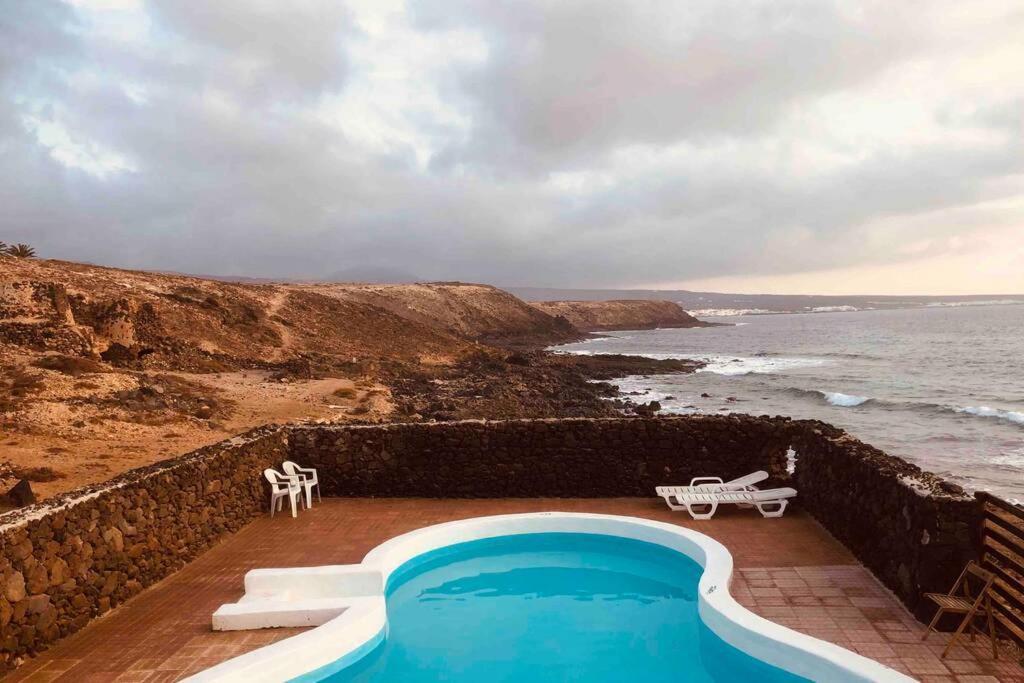 Playa Marina Ocean View Eco Bungalow Arrieta  Exterior photo